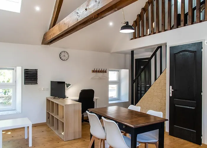 Cheval Dore Dans La Ferme Tatil Evi *